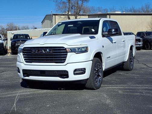 Bright White Clearcoat 2026 RAM 1500 Laramie