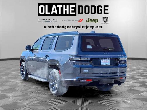Baltic Gray Metallic Clearcoat 2026 Jeep Grand Wagoneer Upland 4x4
