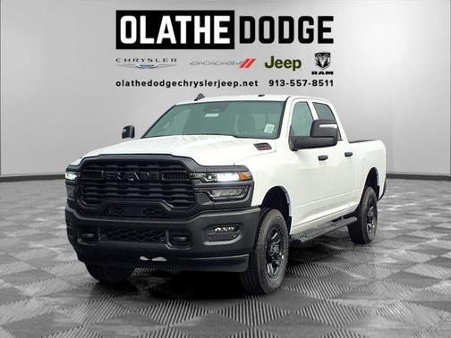 Bright White Clearcoat 2026 RAM 2500 Tradesman Crew Cab 4x4 6'4' Box
