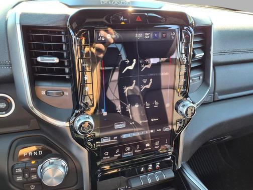 Diamond Black Crystal Pearlcoat 2027 RAM 1500 Laramie