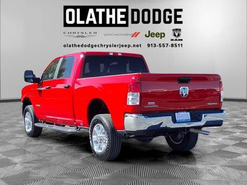 2024 RAM 2500 Big Horn Crew Cab 4x4 6'4' Box