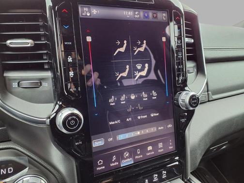 Granite Crystal Metallic Clearcoat 2026 RAM 1500 Laramie