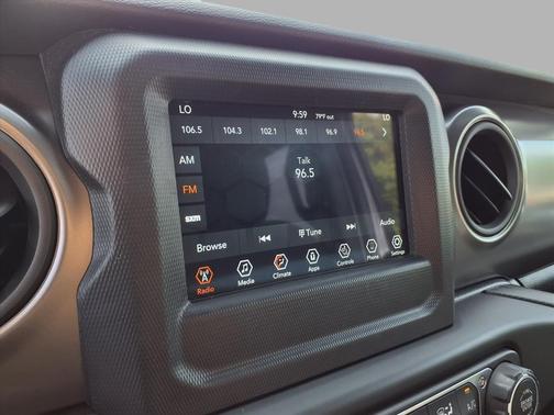 2023 Jeep Gladiator Sport S