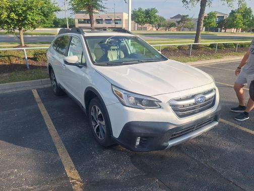 Crystal White Pearl 2021 Subaru Outback Limited