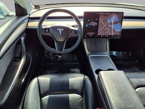 Pearl White 2022 Tesla Model 3 Long Range