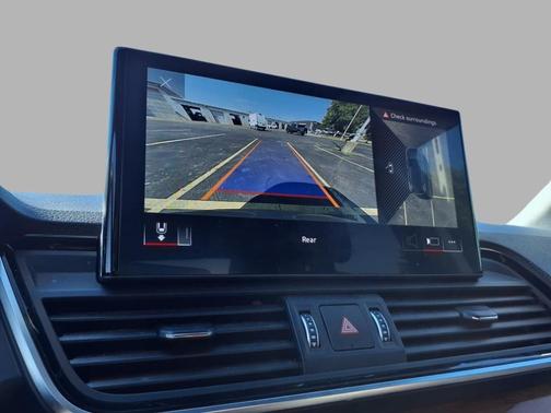 2022 Audi Q5 45 S line Premium Plus