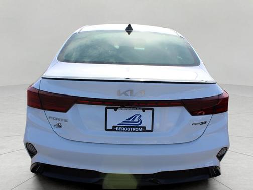 Snow White Pearl 2024 Kia Forte GT-Line