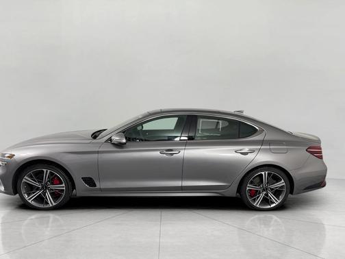 2024 Genesis G70 2.5T