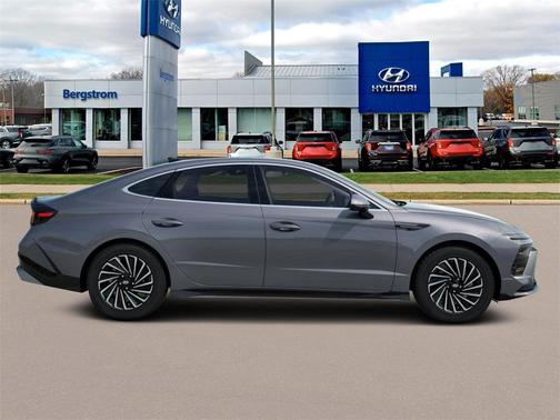 2026 Hyundai SONATA Hybrid SEL