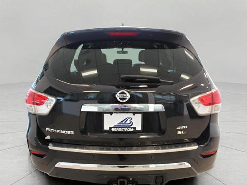 2014 Nissan Pathfinder SL