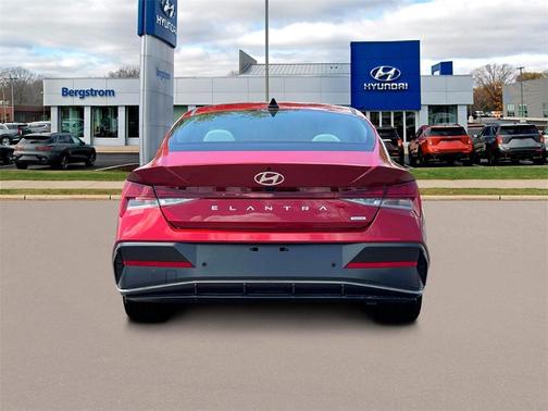 2025 Hyundai ELANTRA HEV Limited