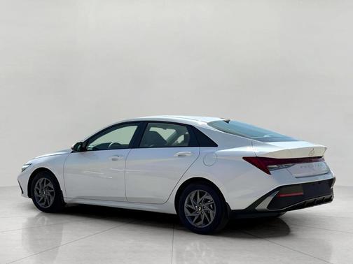 2025 Hyundai ELANTRA HEV Blue