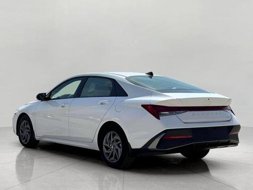 2025 Hyundai ELANTRA HEV Blue