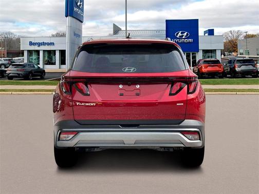 2026 Hyundai TUCSON SEL