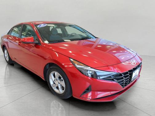 2021 Hyundai ELANTRA SE