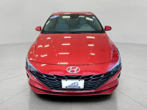 2021 Hyundai ELANTRA SE
