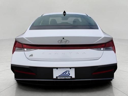 White 2024 Hyundai ELANTRA SEL