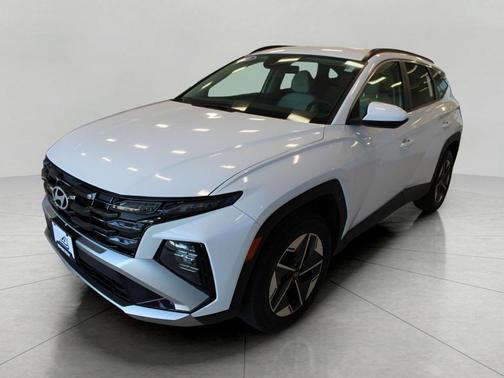 Serenity White Pearl 2025 Hyundai TUCSON SEL