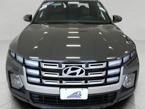 2025 Hyundai SANTA CRUZ SEL Activity