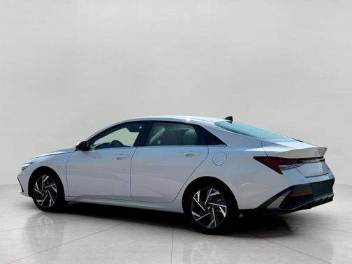 2025 Hyundai ELANTRA HEV Limited