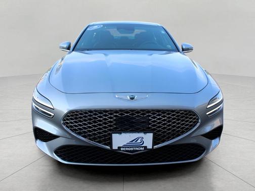 2022 Genesis G70 2.0T