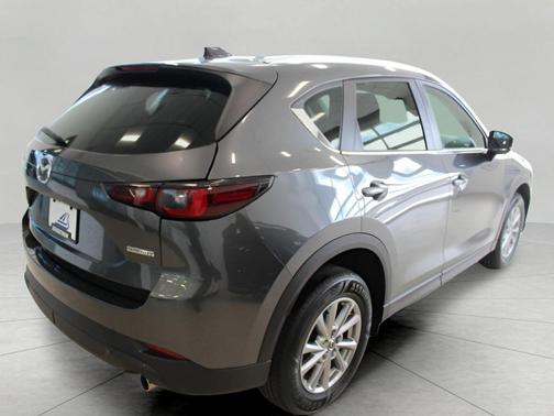 2022 Mazda CX-5 2.5 S Preferred Package