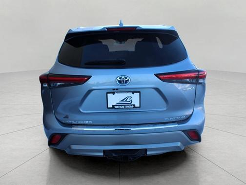 2021 Toyota Highlander Hybrid Platinum