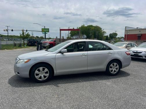 Classic Silver Metallic 2008 Toyota Camry LE