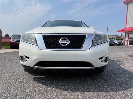 2014 Nissan Pathfinder S