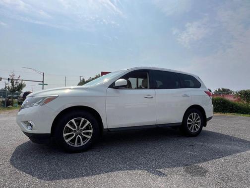 2014 Nissan Pathfinder S