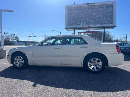 2007 Chrysler 300 Base