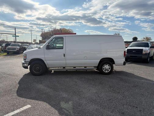 2008 Ford E250 Base