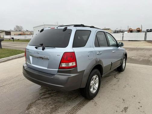 BLUE 2005 Kia Sorento EX
