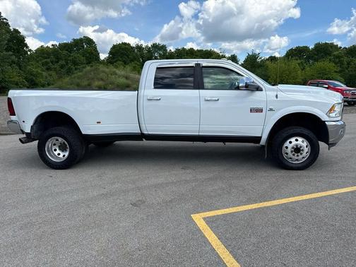 Bright White Clearcoat 2011 Dodge Ram 3500 Laramie