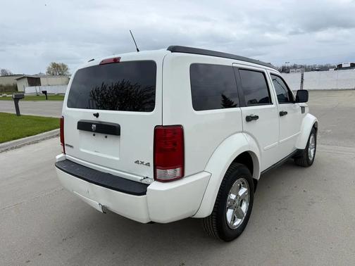 Stone White Clearcoat 2008 Dodge Nitro SXT
