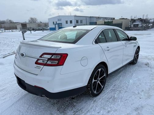 2015 Ford Taurus SEL