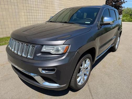 Granite Crystal Metallic Clearcoat 2014 Jeep Grand Cherokee Summit