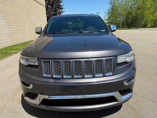 Granite Crystal Metallic Clearcoat 2014 Jeep Grand Cherokee Summit