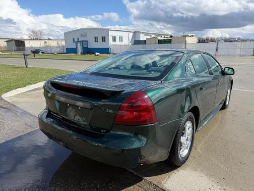 2004 Pontiac Grand Prix GT2