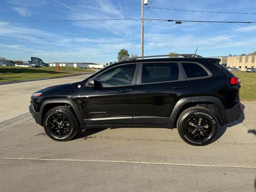 2017 Jeep Cherokee Trailhawk