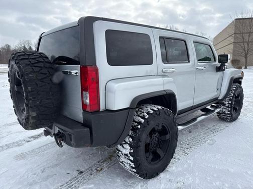 2009 Hummer H3 Alpha