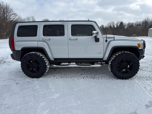 2009 Hummer H3 Alpha