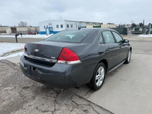 2011 Chevrolet Impala LS