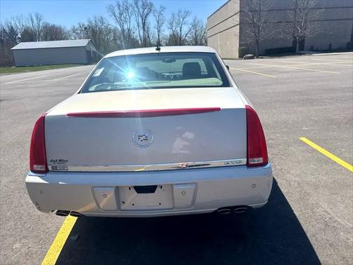 2007 Cadillac DTS Luxury