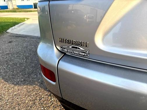 2008 Mitsubishi Outlander XLS