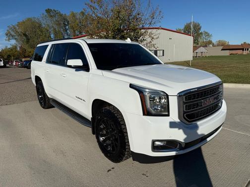 2016 GMC Yukon XL SLT