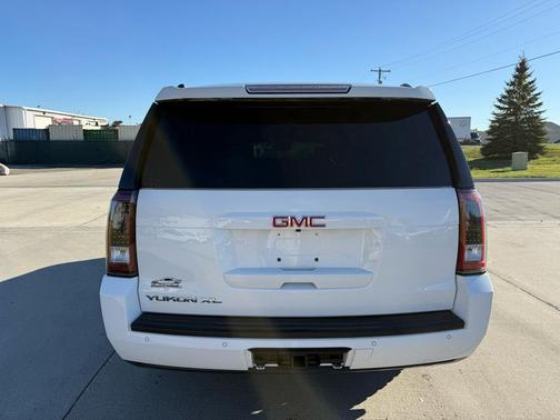 2016 GMC Yukon XL SLT