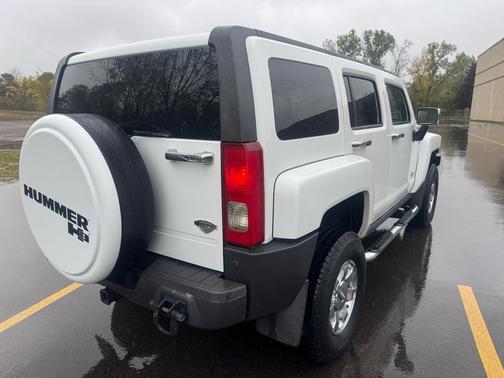 2009 Hummer H3 Alpha