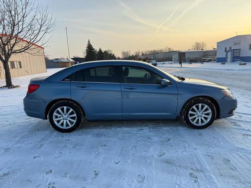 2011 Chrysler 200 Touring