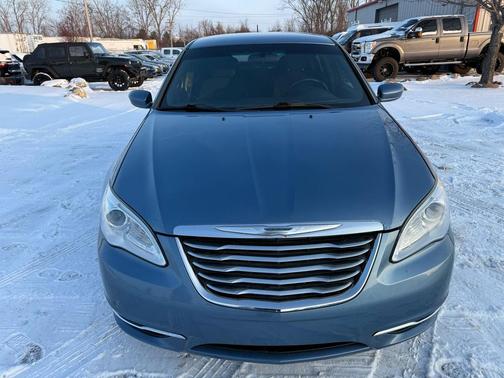2011 Chrysler 200 Touring